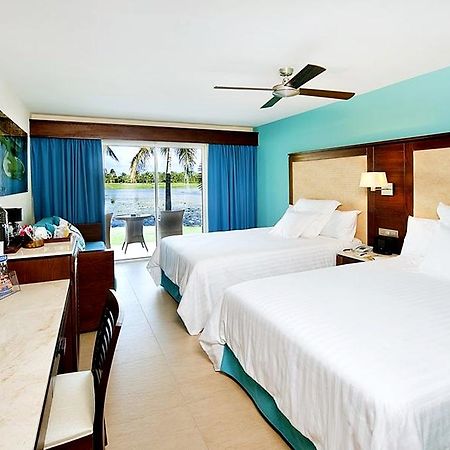 Отель Premium Level At Barcelo Bavaro Palace Экстерьер фото